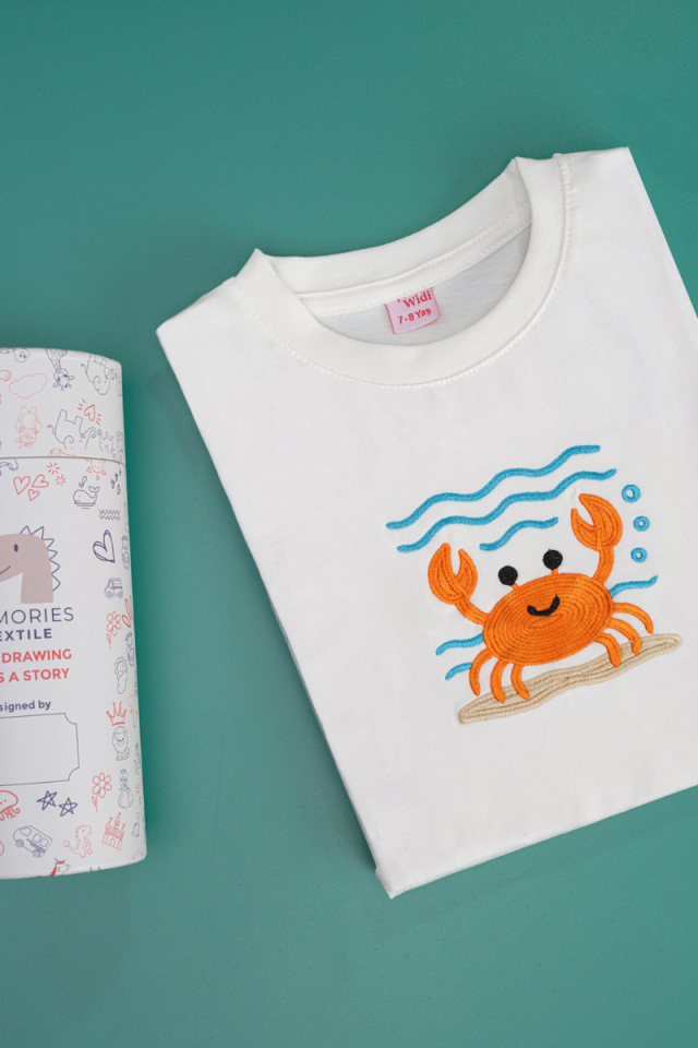 Sevimli Yengeç Nakış İşleme Özel Tasarım T-Shirt